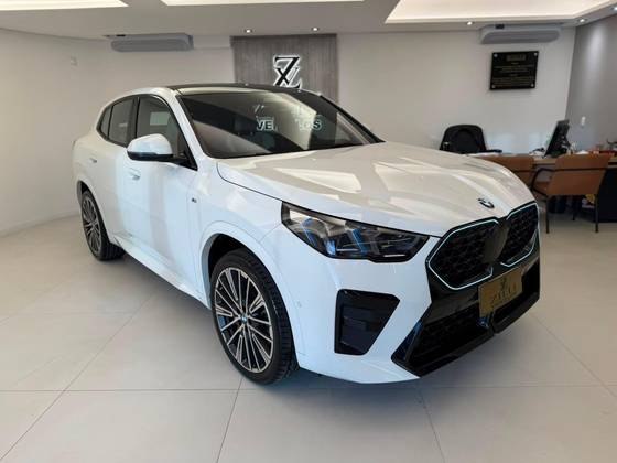 BMW X2 2.0 TURBO GASOLINA XDRIVE20I M SPORT STEPTRONIC BMW X2 2.0 TURBO GASOLINA XDRIVE20I M SPORT STEPTRONIC